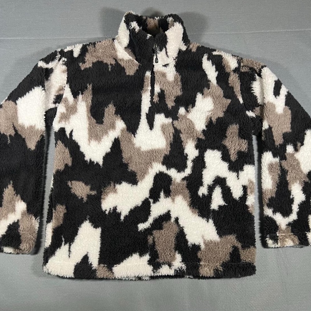Eddie Bauer- Black and Brown Camouflage Sherpa Fleece